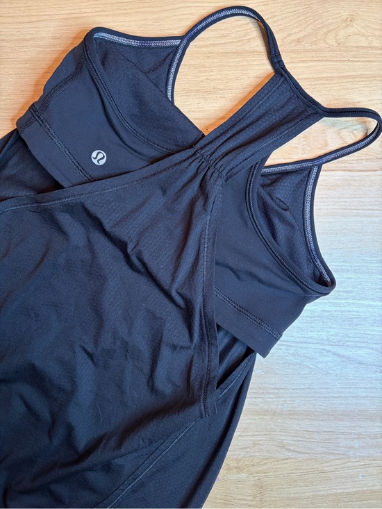 lululemon athletica Tops - Lululemon Black Power Y Tank Shirt Size 4 w/ built in Bra